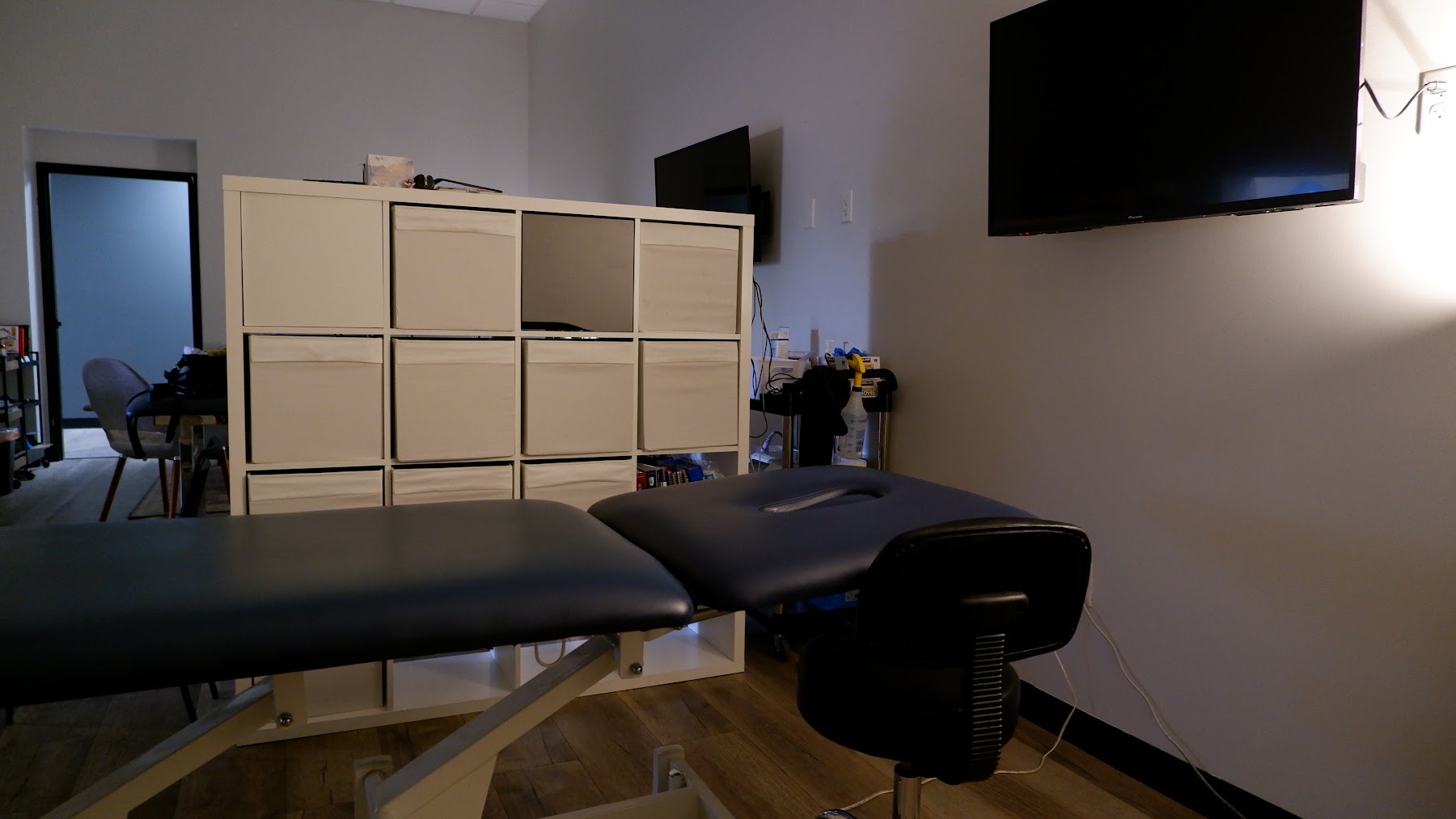 Treatment room and table at W Movement